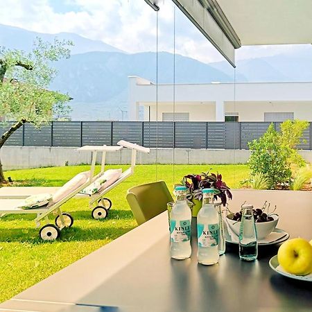 Appartement Elvy Garda Living Garden à Riva del Garda Extérieur photo