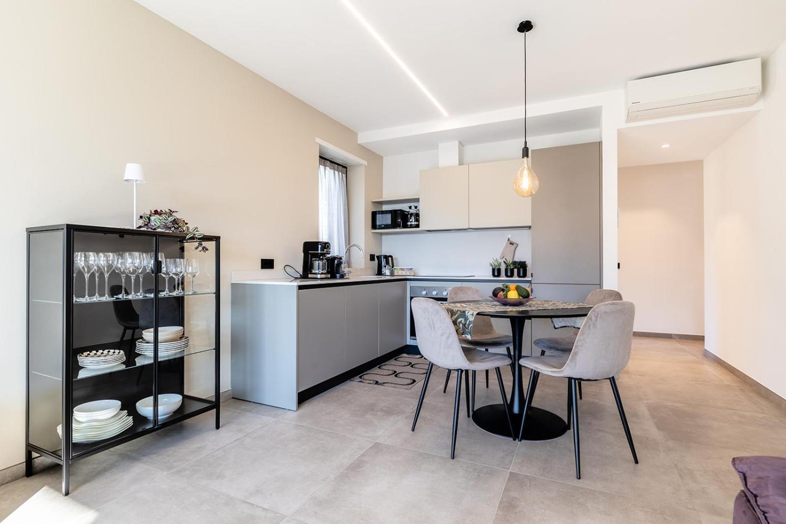 Appartement Elvy Garda Living Garden à Riva del Garda Extérieur photo