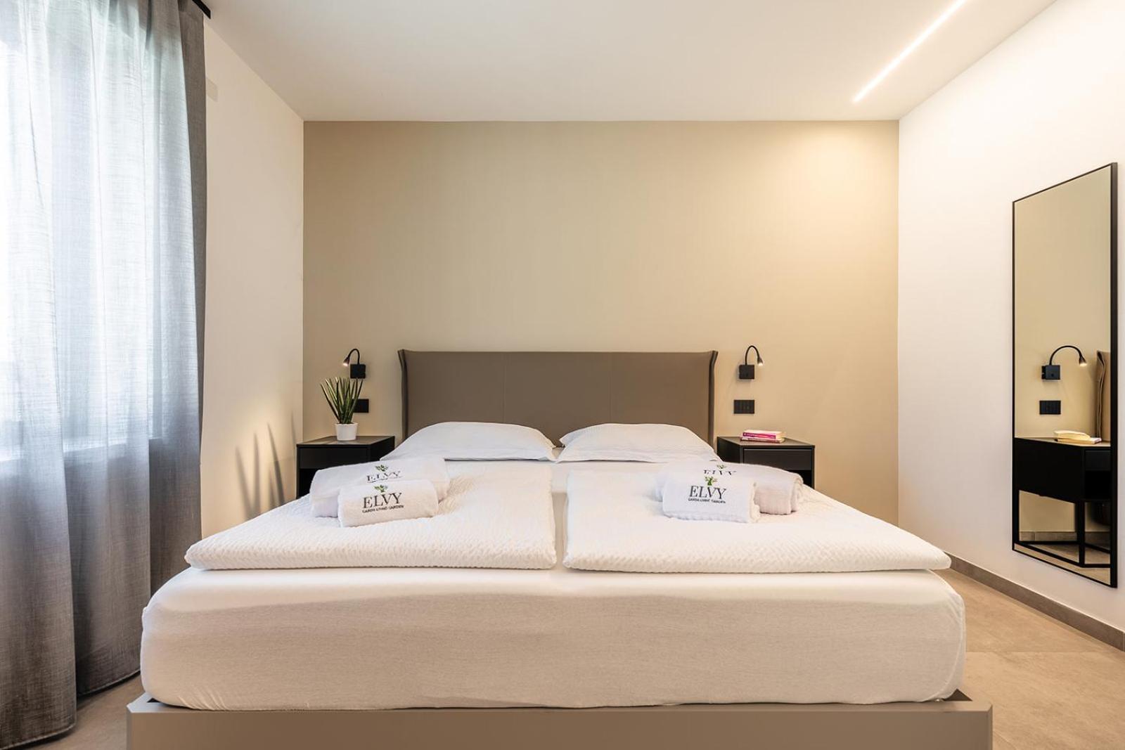Appartement Elvy Garda Living Garden à Riva del Garda Extérieur photo